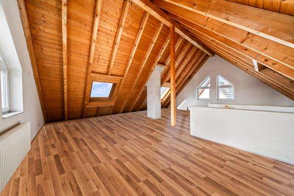 Dachgeschoss (Bodenbelag visualisiert)