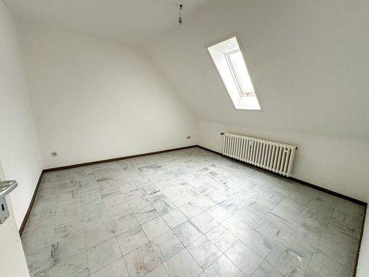 Schlafzimmer DG (Leerwohnung)