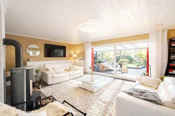 Wohnzimmer mit Kaminofen