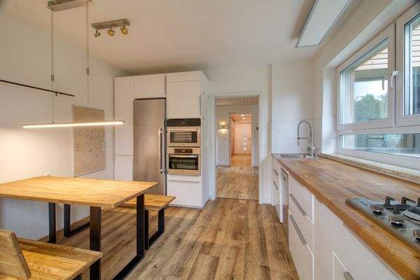 Küche mit Essbereich Bild 2