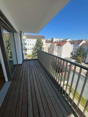 52036604-ffbc-4cba-afc7-7e7425c5f330