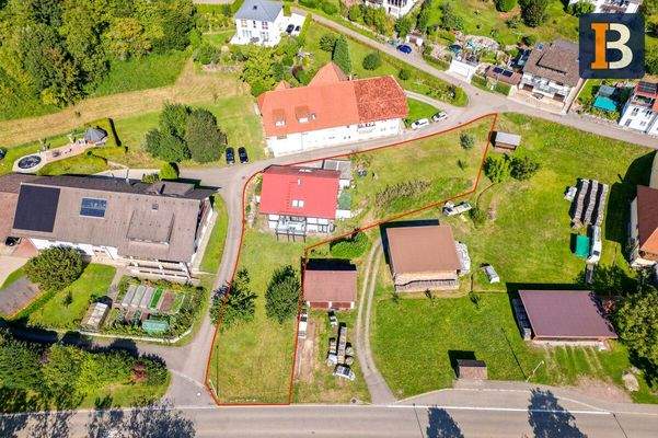 Haus mit Grundstück zur Bebauung möglich