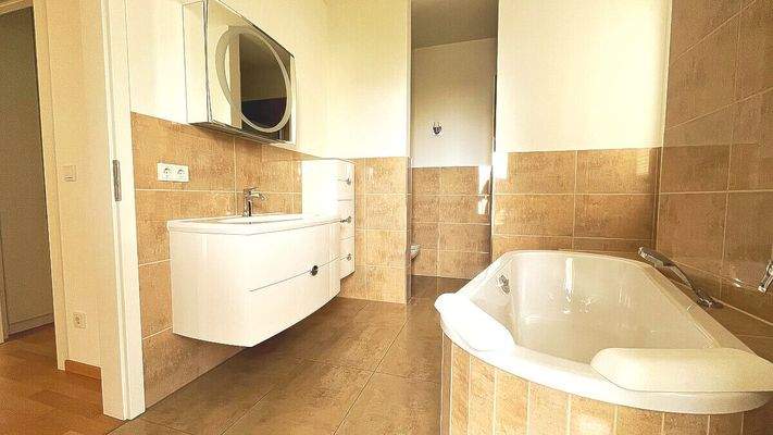 Badezimmer Ansicht 3