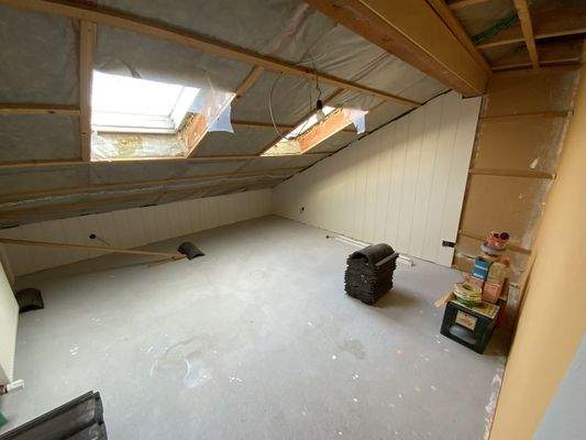 Zimmer im Rohbau im Dachgeschoss
