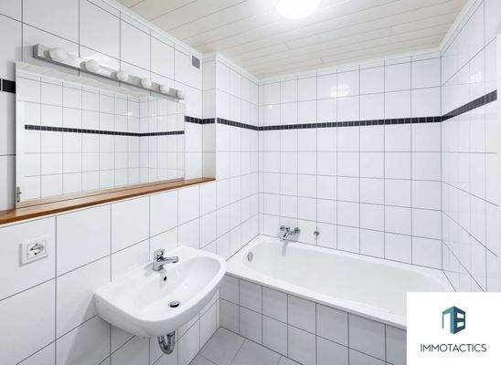 Bad - (KI leergeräumt)