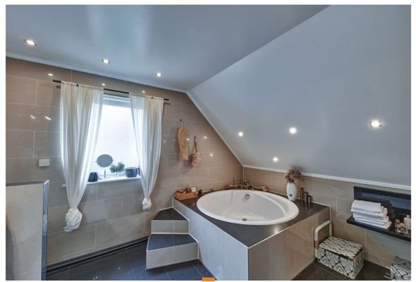Badezimmer Bild III