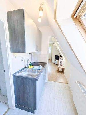 makellos 15 EFH Prerow - Pantryküche WE 2.jpg