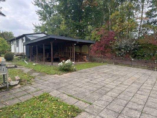 2 Carports u. Holzlager