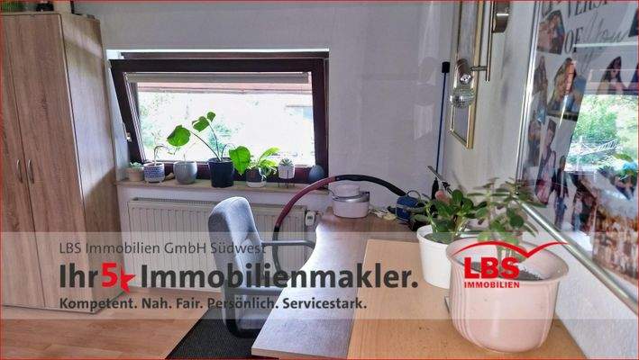 Zimmer unter Galerie