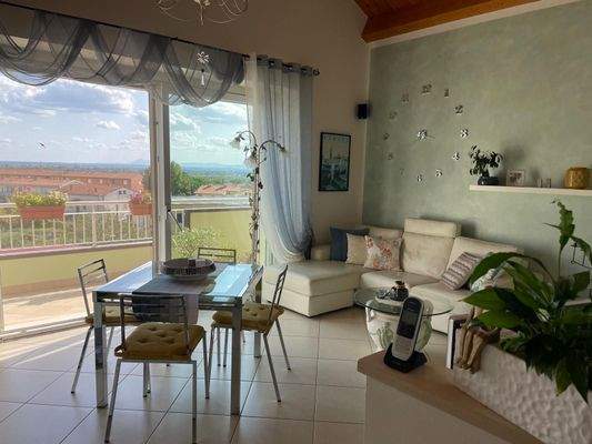 PHOTO-2025-09-24-18-30-57 3.jpeg