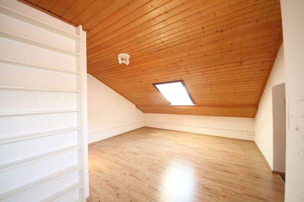Zimmer 3 Dachgeschoss 