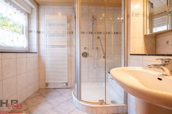 OG Tageslicht Duschbad