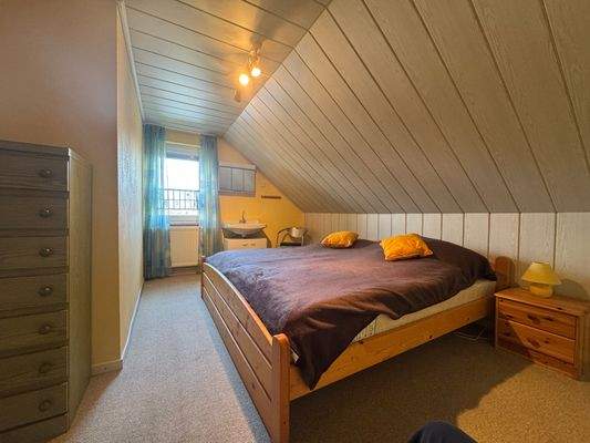 Schlafzimmer OG