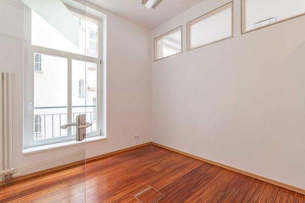 Büroraum 5 Ansicht 1