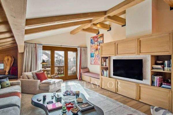 Living-room Wooden floor