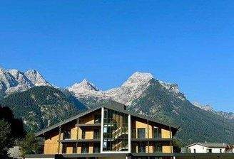 Hinteransicht Gebäude.jpg