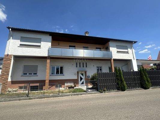 Außenansicht Wohnhaus