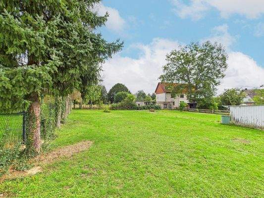 Ein-/Zweifamilienhaus mit Werkstatt in SB-Ensheim