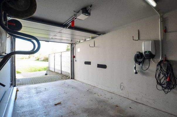 Garage 1