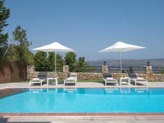 Kreta, Filippos: Villa mit Pool in ruhiger Umgebung zu verkaufen