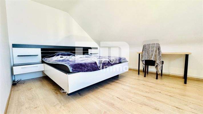 Wohnzimmer / Aktuell als Schlafzimmer genutzt