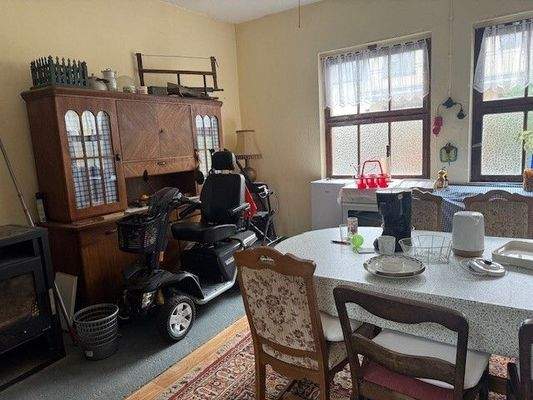 Freizeitzimmer gegenüberWohnbereich