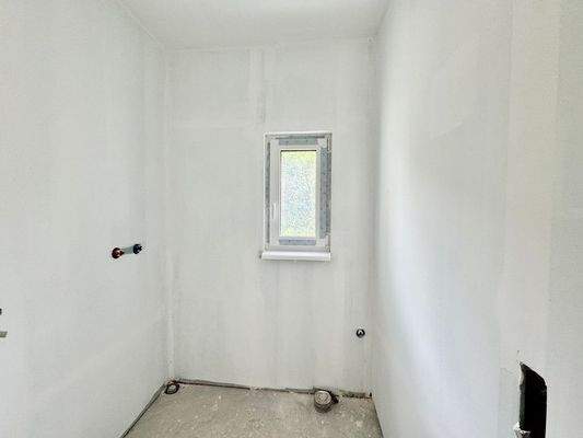 5D34FBB1-A57C-431F-8583-69D427151891_1_105_c