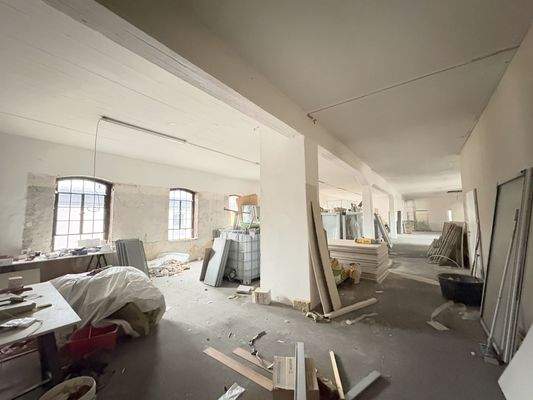 Gewerbefläche 1OG Rechts