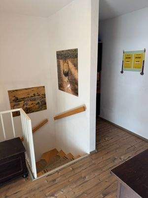 Treppenabgang mit Nische.jpeg