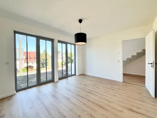 2. Zimmer EG