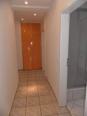 Flur mit Einbauschrank