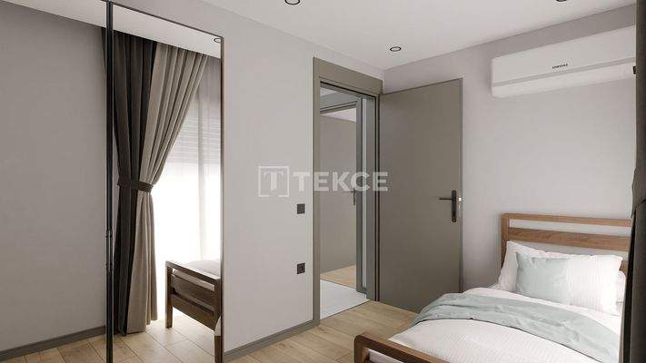 Flats 300 m From the Cliffs in Kaleiçi, Muratpaşa