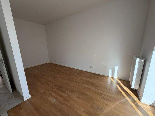Schöne 3-Zimmerwohnung mit EBK, Terrasse u. Garten zu vermieten! - Foto 2