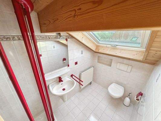 Wohnung Baumkrone Bäder_2