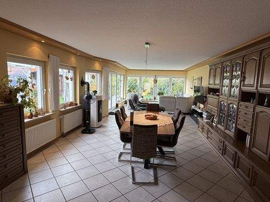 Wohn- und Esszimmer im Hinterhaus