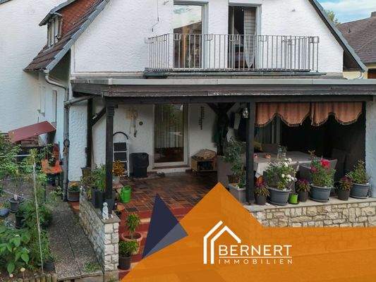 Ansicht Terrasse und Balkon