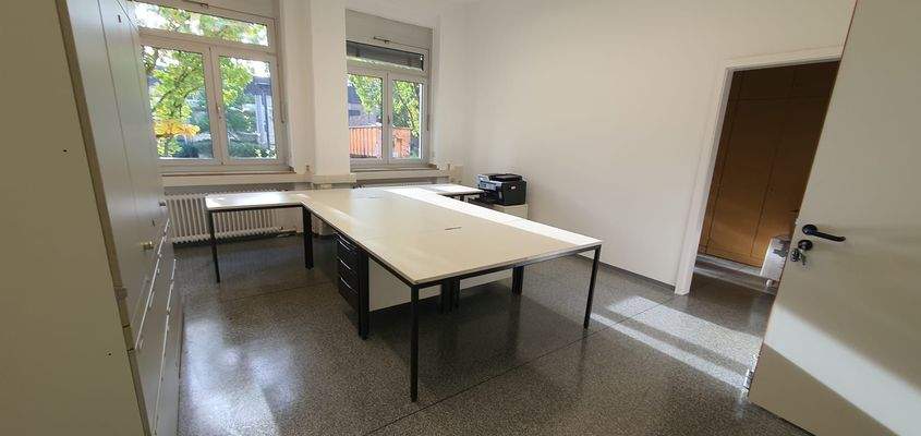 WhatsApp Image 2025-04-02 at 09.47.04 (4).jpeg