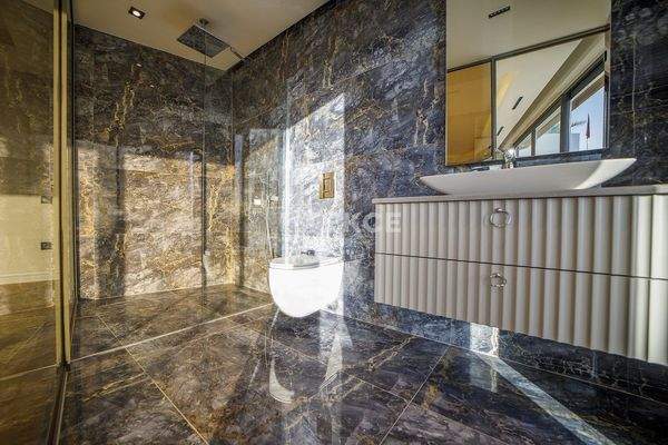 Detached Villas in a Complex with Private Beach in Türkbükü