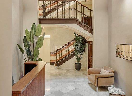 Elegant Apartments in a Restored Building in Barcelona Center