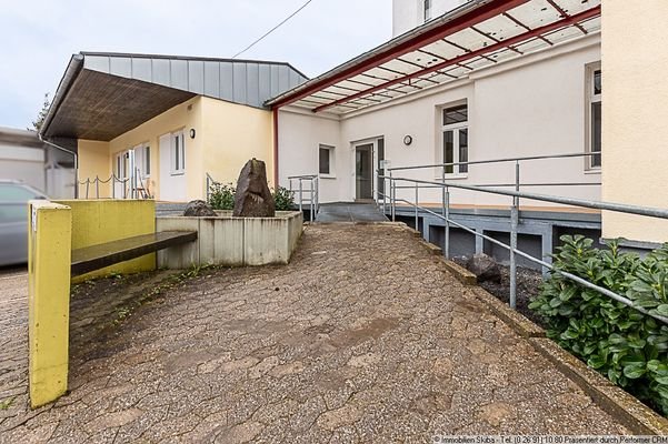 stufenfreier Zugang von hinten