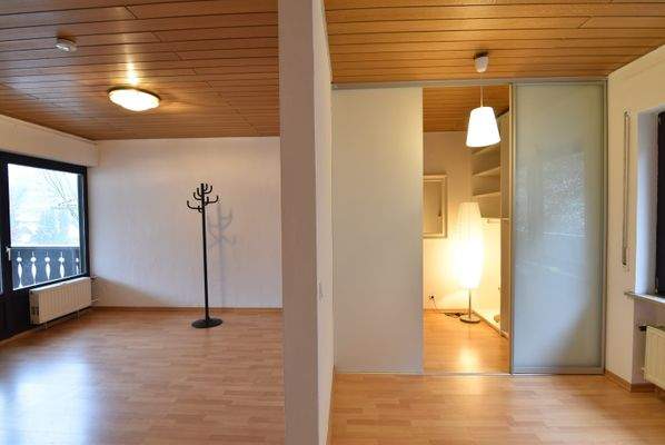 Schlafzimmer und Ankleide