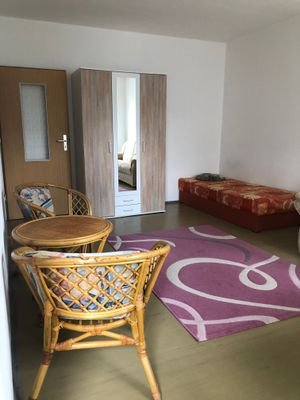 1-Raum-Wohnung möbl. als Beispiel!