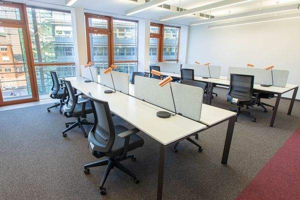 Coworking Space Fix Desk