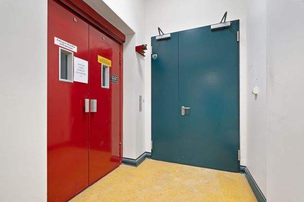 Eingang / Personenaufzug