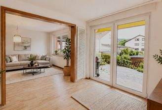 gemütliches Wohn-und Esszimmer