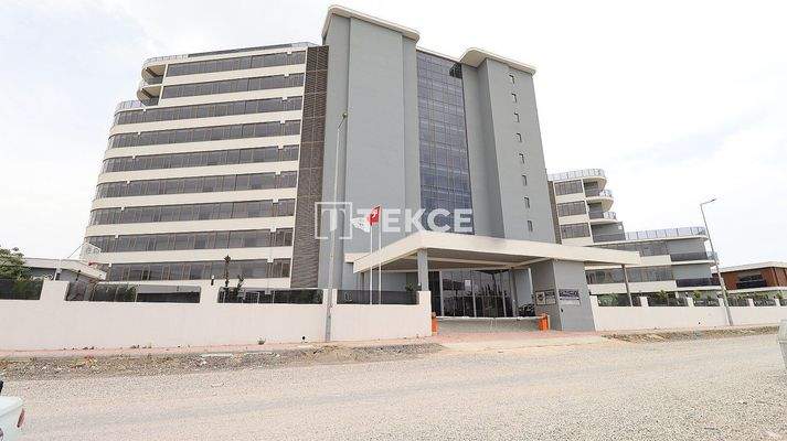 Elegant Apartments in a Complex in Antalya Altintas