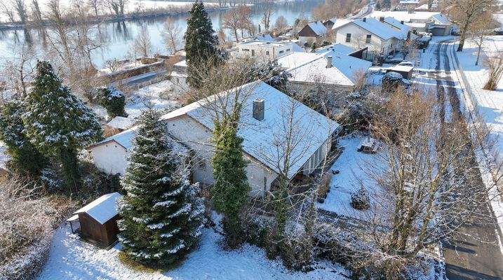 Ansicht nach Süden auf Rhein und Landschaft
