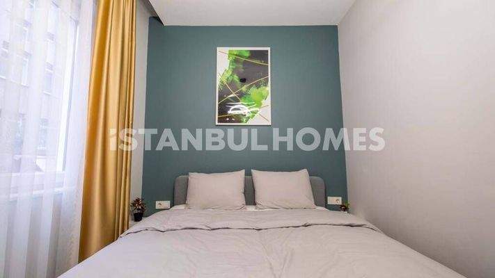 Furnished Corner Property in Istanbul Aksemsettin