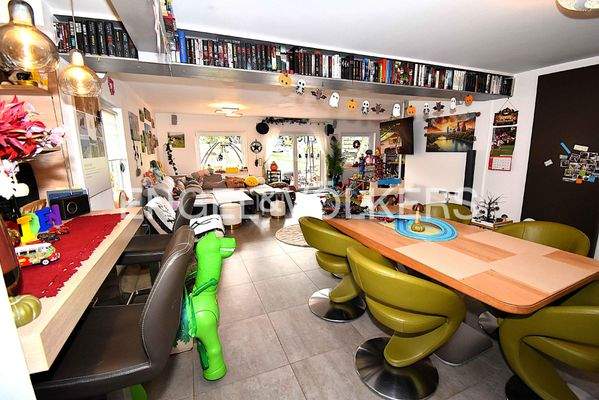 Blick ins Wohn- und Esszimmer