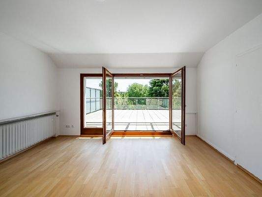 DG_Zimmer mit Zugang zur Dachterrasse